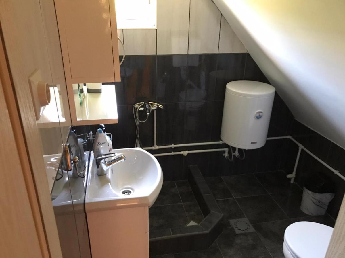 Apartman Helena 모크라 고라 외부 사진