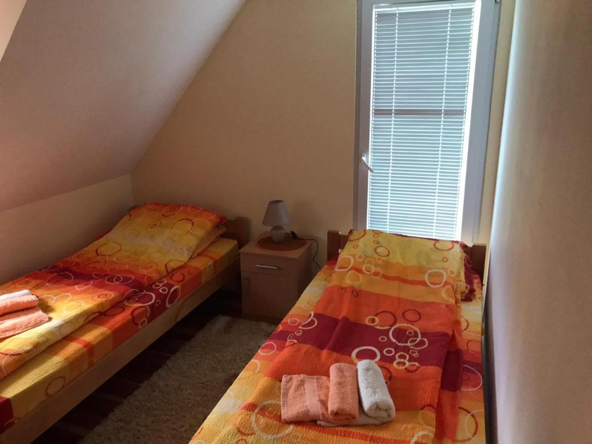 Apartman Helena 모크라 고라 외부 사진